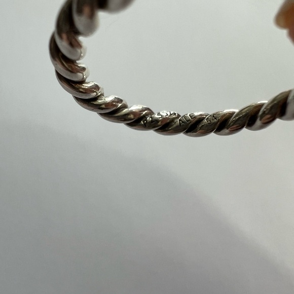 Pandora Intertwined Twist Rope Ring - Picture 9 of 12